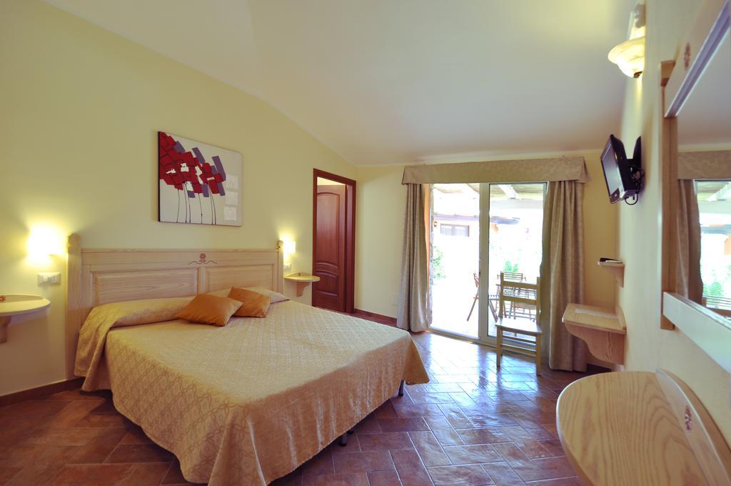 Affittacamere B&B La Villa dei Graniti Villasimius Camera foto