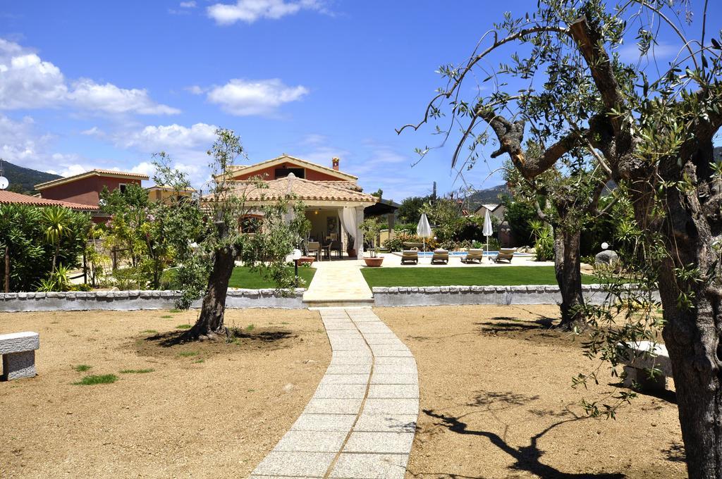 Affittacamere B&B La Villa dei Graniti Villasimius Esterno foto